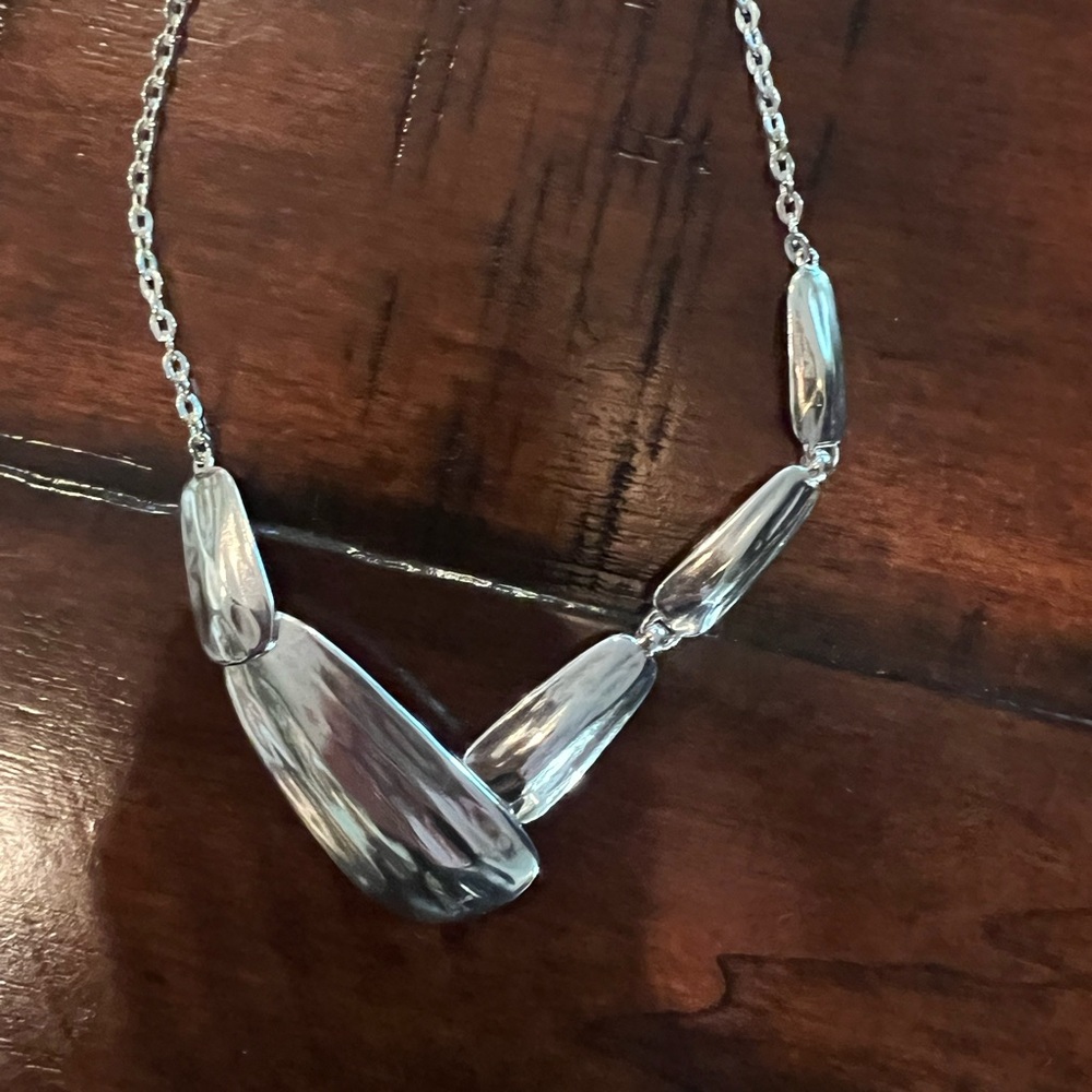 Elegant Silver Necklace